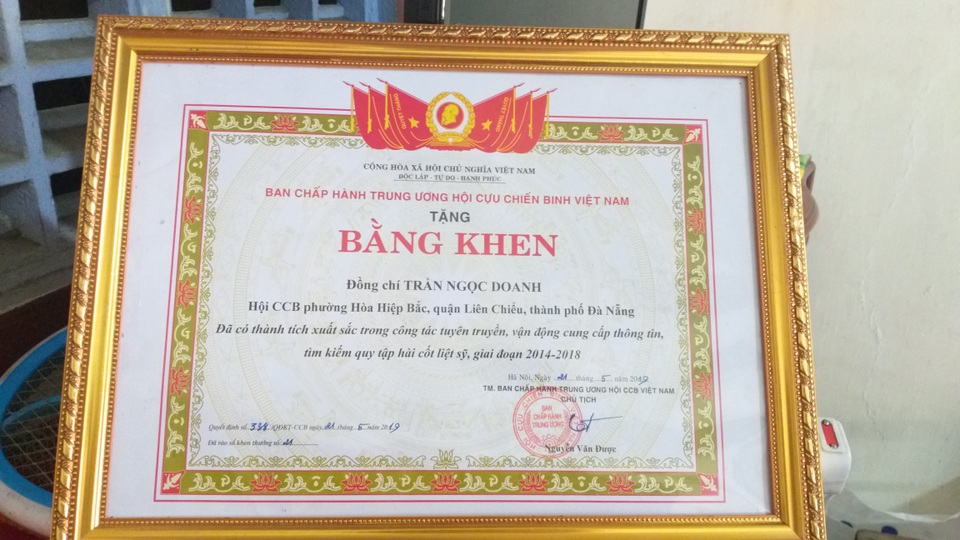 Những bước chân “không mỏi” của người cựu binh trên hành trình tìm mộ đồng đội - 6 Những bước chân “không mỏi” của người cựu binh trên hành trình tìm mộ đồng đội - 6