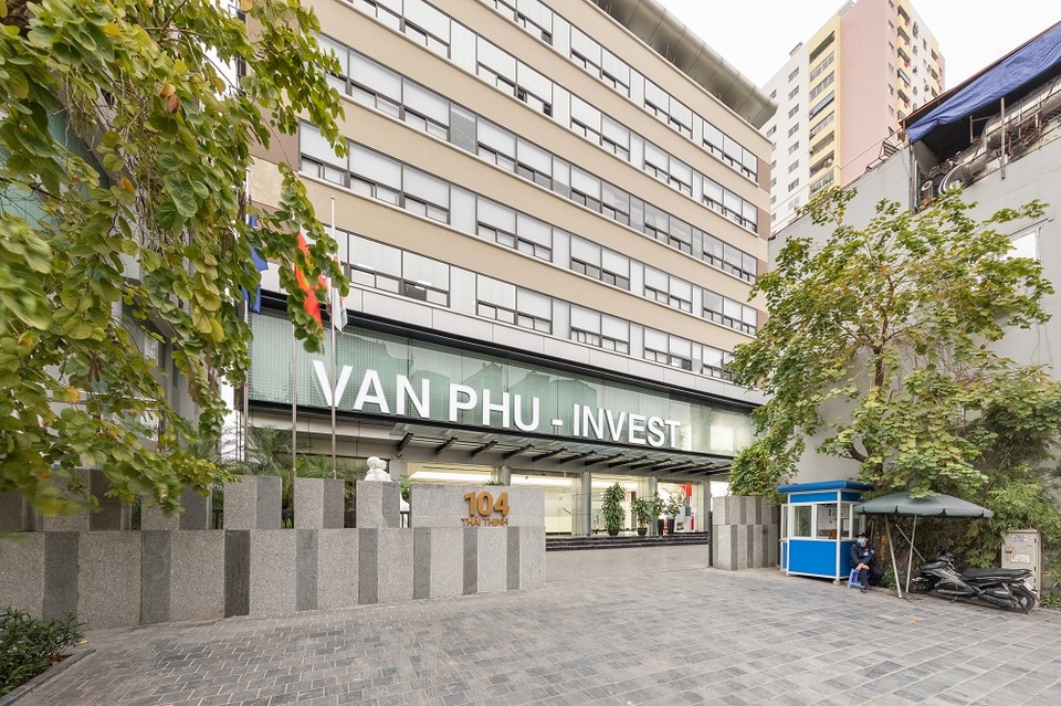 Khám phá văn phòng đậm chất nghệ thuật trong phim Hướng dương ngược nắng - 1 Khám phá văn phòng đậm chất nghệ thuật trong phim Hướng dương ngược nắng - 1