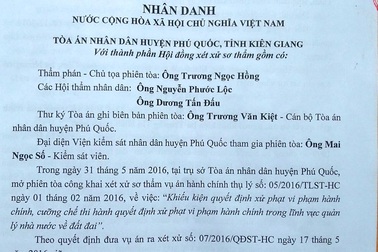Bị dân kiện, Tòa sơ thẩm “tuýt còi” hai quyết định xử phạt của Chủ tịch xã