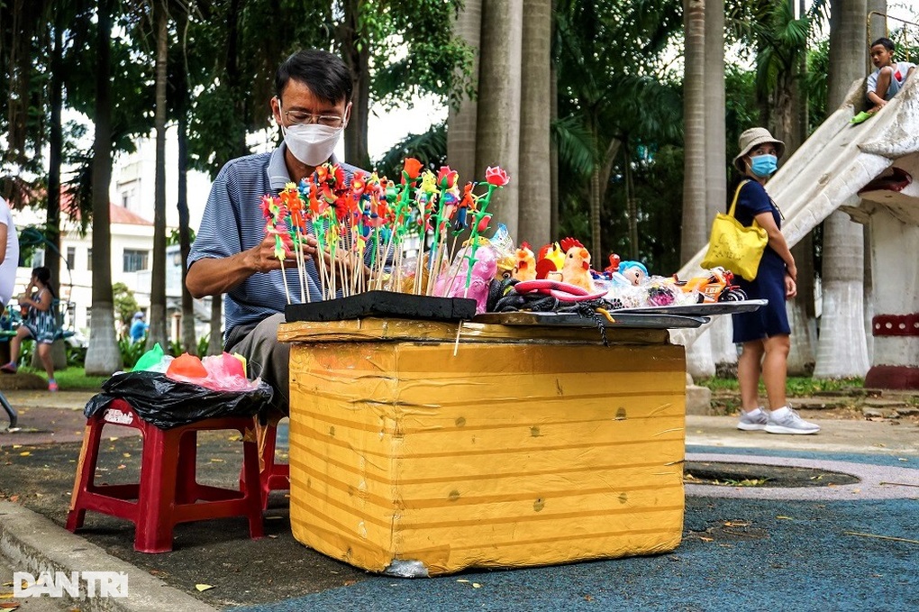 Chuyện người Xuân La, 30 năm ngồi vọc bột, nặn đồ chơi chim cò - 1 Chuyện người Xuân La, 30 năm ngồi vọc bột, nặn đồ chơi chim cò - 1