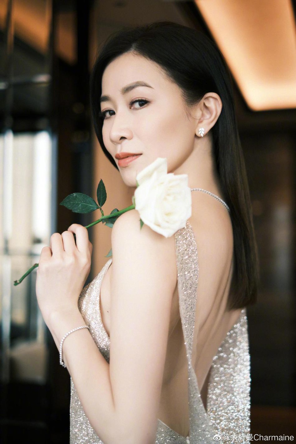 Nhàn Phi Xa Thi Mạn tuổi U50: Trẻ đẹp, giàu có và vui sống đời độc thân - 1