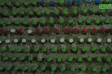 Tận mắt ngôi nhà được làm từ 9.000 vỏ chai nhựa "độc" nhất ở Hà Nội