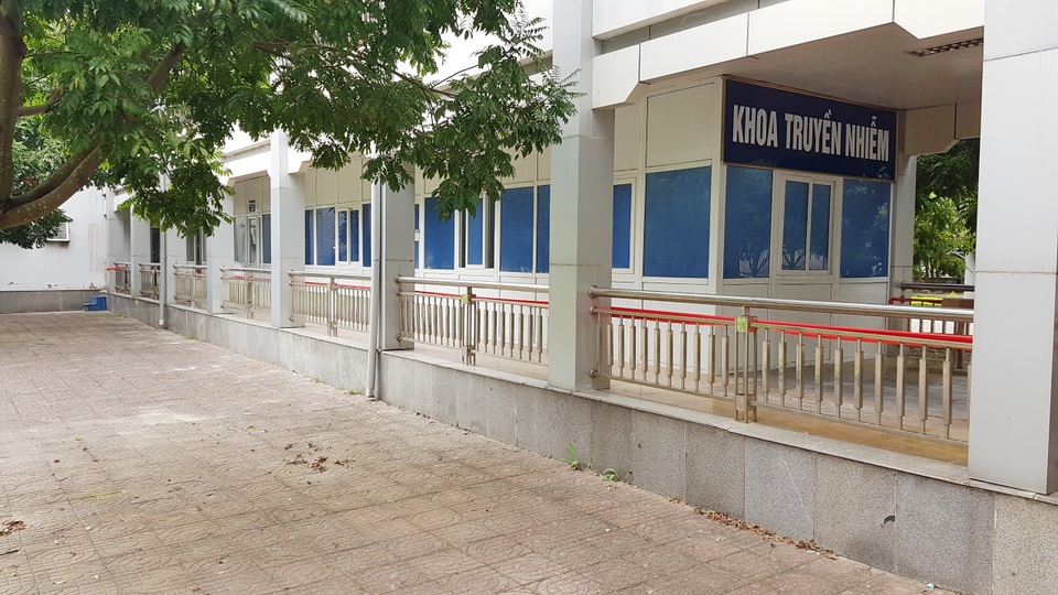 Lấy mẫu xét nghiệm lần 2 ca nhiễm Covid-19 tại Ninh Bình - 2 Lấy mẫu xét nghiệm lần 2 ca nhiễm Covid-19 tại Ninh Bình - 2