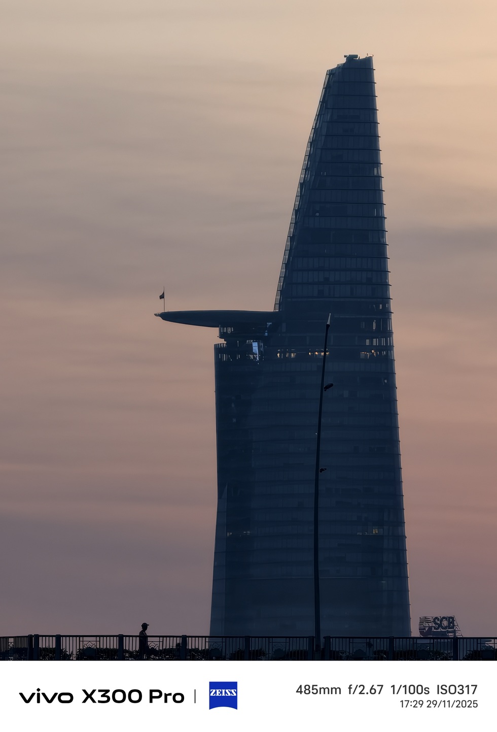 vivo X300 Pro đối đầu iPhone 17 Pro Max: Đâu là lựa chọn phù hợp? - 10 vivo X300 Pro đối đầu iPhone 17 Pro Max: Đâu là lựa chọn phù hợp? - 10