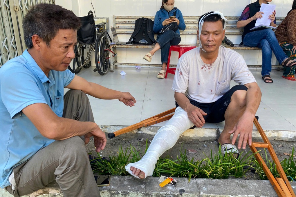 Vụ tai nạn trên cao tốc, 11 người thương vong: Ám ảnh cảnh người la hét - 2 Vụ tai nạn trên cao tốc, 11 người thương vong: Ám ảnh cảnh người la hét - 2