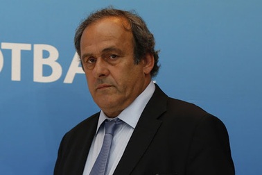Michel Platini buộc phải từ chức Chủ tịch UEFA
