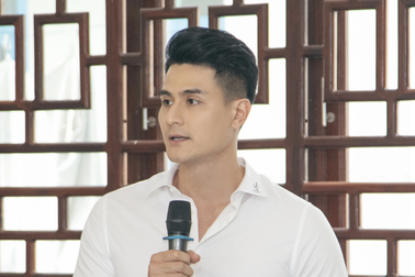 Vĩnh Thụy trao 400 triệu đồng hỗ trợ các bệnh nhân hậu Covid-19