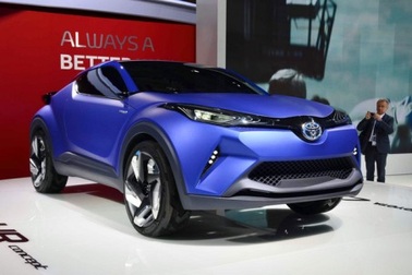 Toyota C-HR - Đối thủ tương lai của Nissan Qashqai