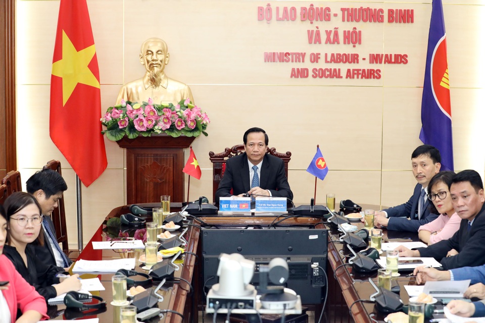 Bộ trưởng Đào Ngọc Dung: “Thế giới việc làm đang thay đổi vì Covid-19” - 2 Bộ trưởng Đào Ngọc Dung: “Thế giới việc làm đang thay đổi vì Covid-19” - 2