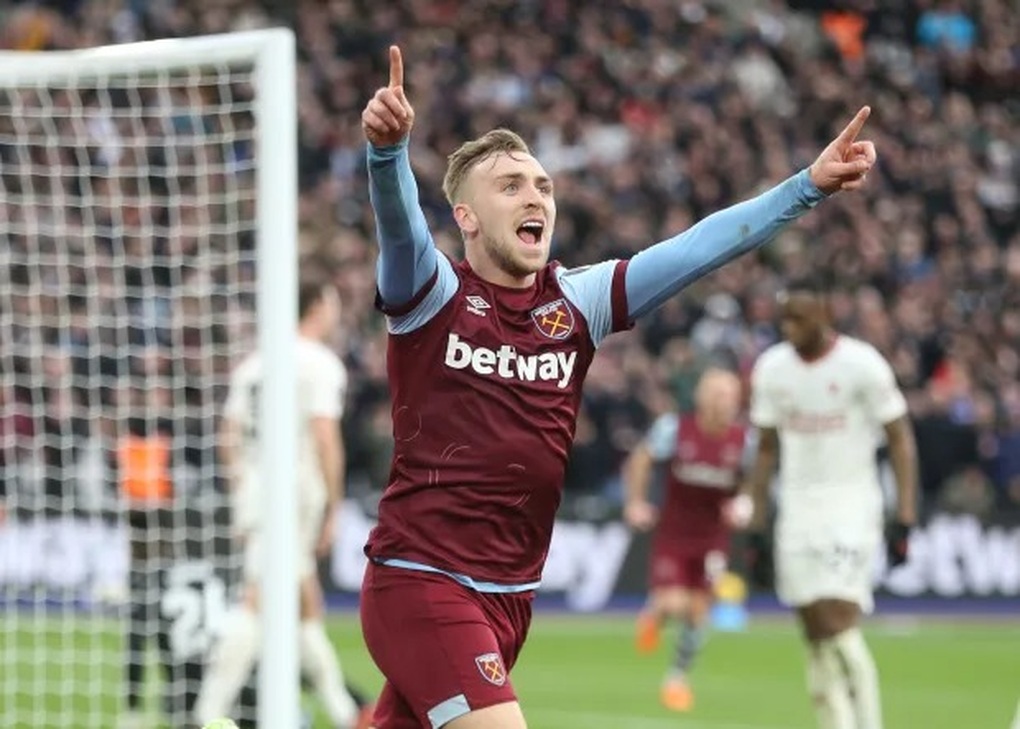 Man Utd chạm mốc tệ nhất sau 93 năm - 2