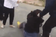 Vụ 2 nữ sinh bị đánh hội đồng: Một nạn nhân nhập viện do chấn thương sọ não