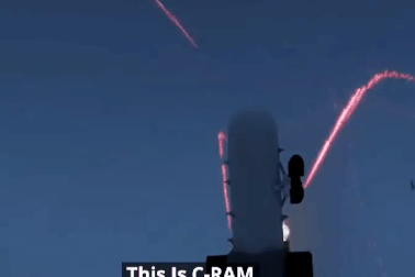 Video lá chắn phòng không Mỹ "khạc lửa" gây sốt