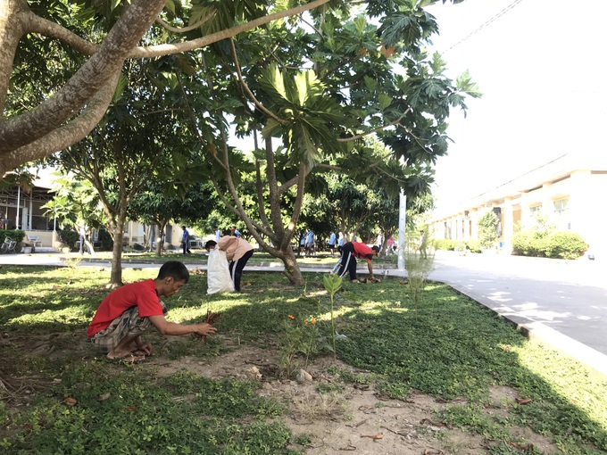 Trung tâm bảo trợ xã hội TP.Cần Thơ luôn chú trọng giữ gìn môi trường xanh- sạch và đẹp - Ảnh 3.