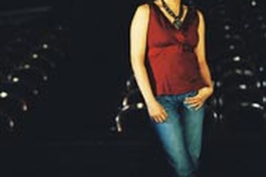 Đưa nhạc Việt ra nước ngoài: Những thử thách phiêu lưu?