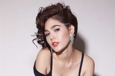 Biểu tượng gợi cảm Thái được chồng di chúc khối tài sản 7 nghìn tỷ đồng