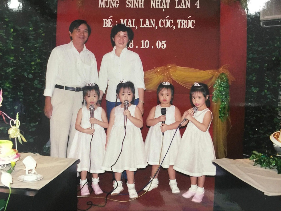 Chị em sinh tư gây sốt vì xinh đẹp: Hy hữu chuyện bố là bác sĩ đỡ đẻ cho mẹ - 5 Chị em sinh tư gây sốt vì xinh đẹp: Hy hữu chuyện bố là bác sĩ đỡ đẻ cho mẹ - 5