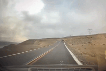 Ô tô tải mất phanh khi xuống dốc, đâm trực diện xe Mercedes-Maybach