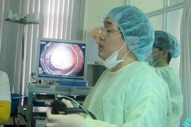 Triển khai thành công kỹ thuật mới điều trị ung thư dạ dày sớm