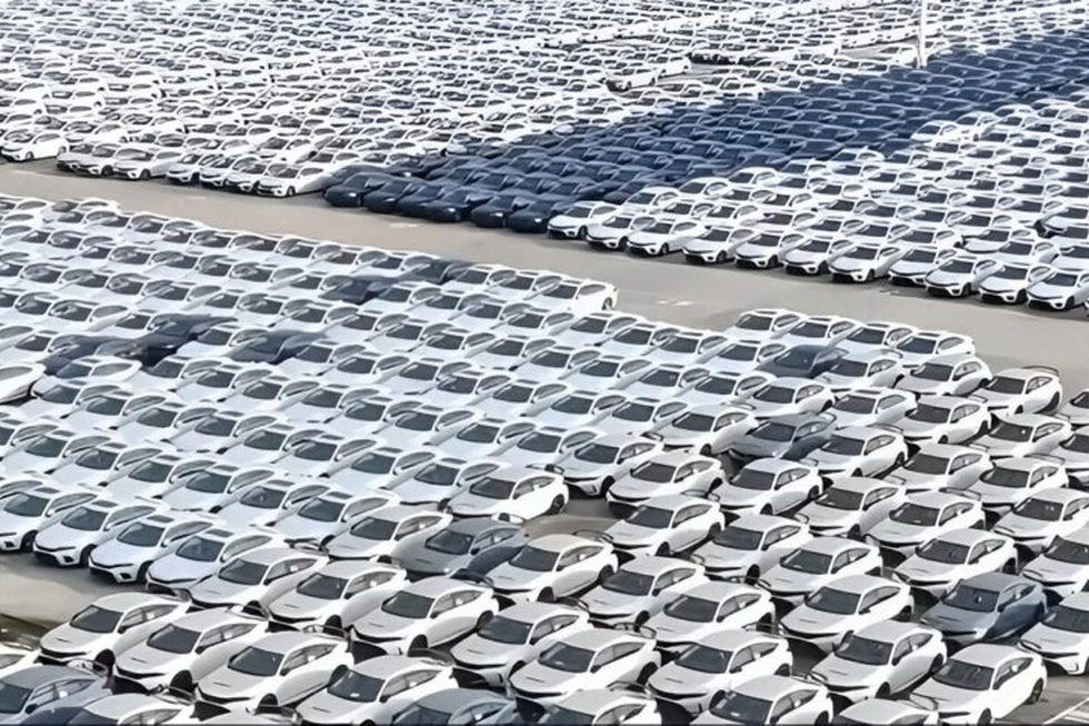 Bí mật đằng sau những chiếc ô tô cũ nhưng chưa lăn bánh Trung Quốc - 1 Bí mật đằng sau những chiếc ô tô cũ nhưng chưa lăn bánh Trung Quốc - 1