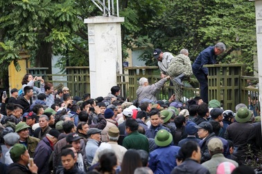 Bộ Tư lệnh Thủ đô cử lực lượng “giải vây” trụ sở VFF