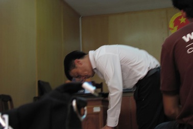 Bắt một thư ký tòa án quận 12 nhận tiền chạy án