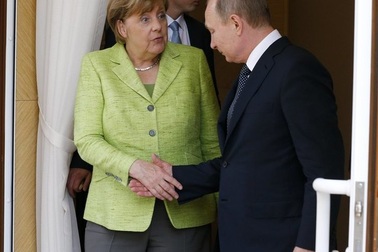 Tổng thống Putin: Nga chưa bao giờ can thiệp công việc của nước khác