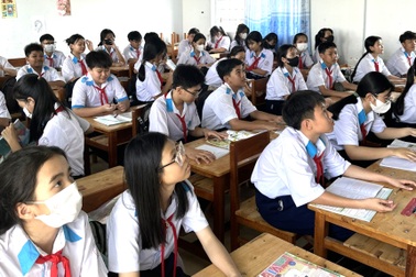 Nhiều học sinh còn "nghỉ Tết" chưa trở lại trường