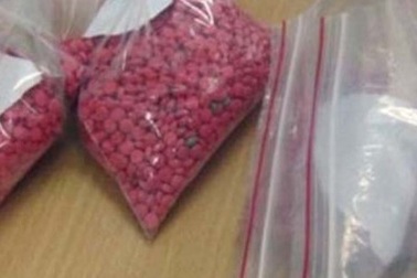 Mang gần 400 viên ma túy tổng hợp đến bán tại nhà nghỉ