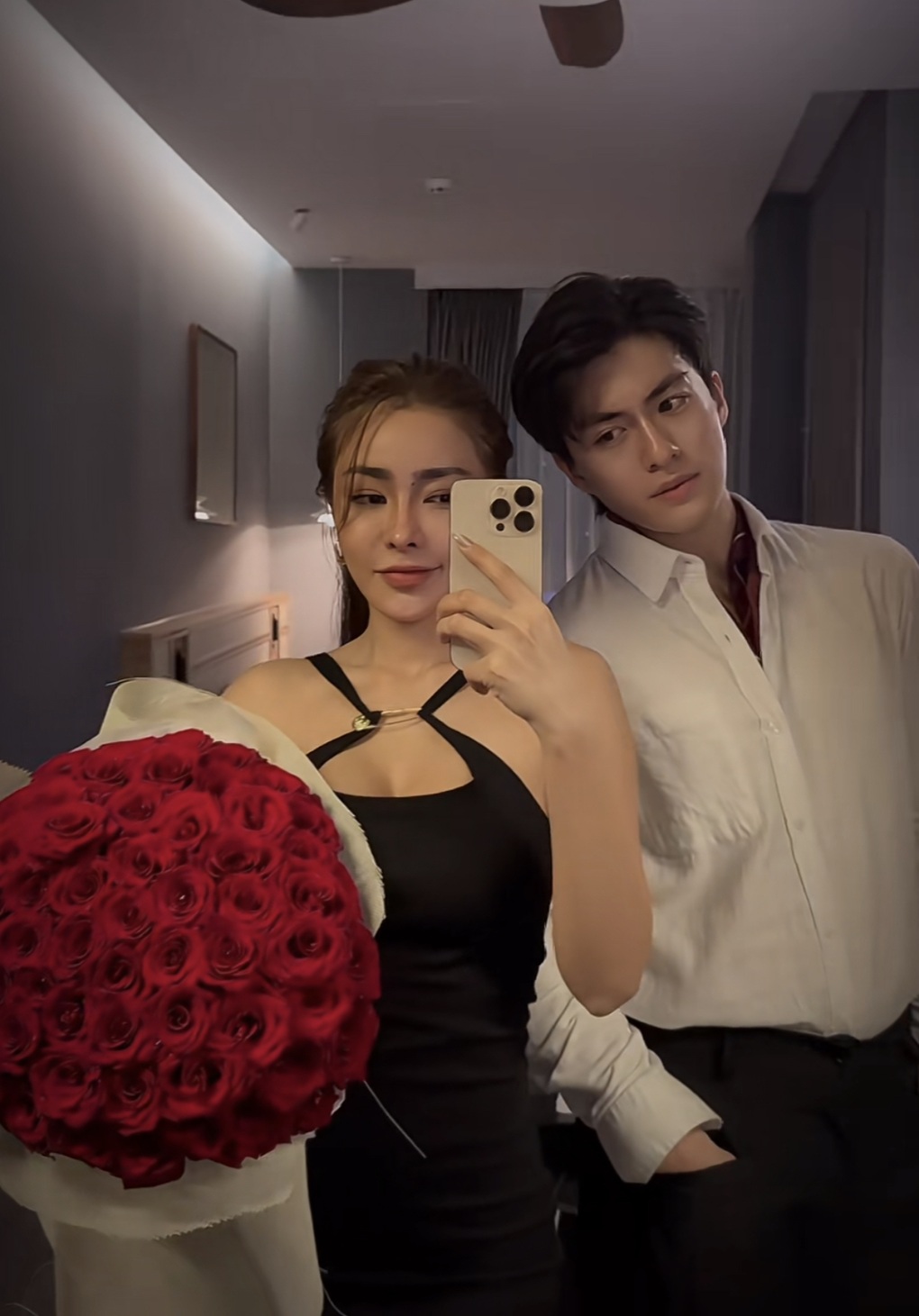 Chuyện tình hot girl Thái Lan tán đổ trai Việt kém 9 tuổi giờ ra sao? - 1 Chuyện tình hot girl Thái Lan tán đổ trai Việt kém 9 tuổi giờ ra sao? - 1