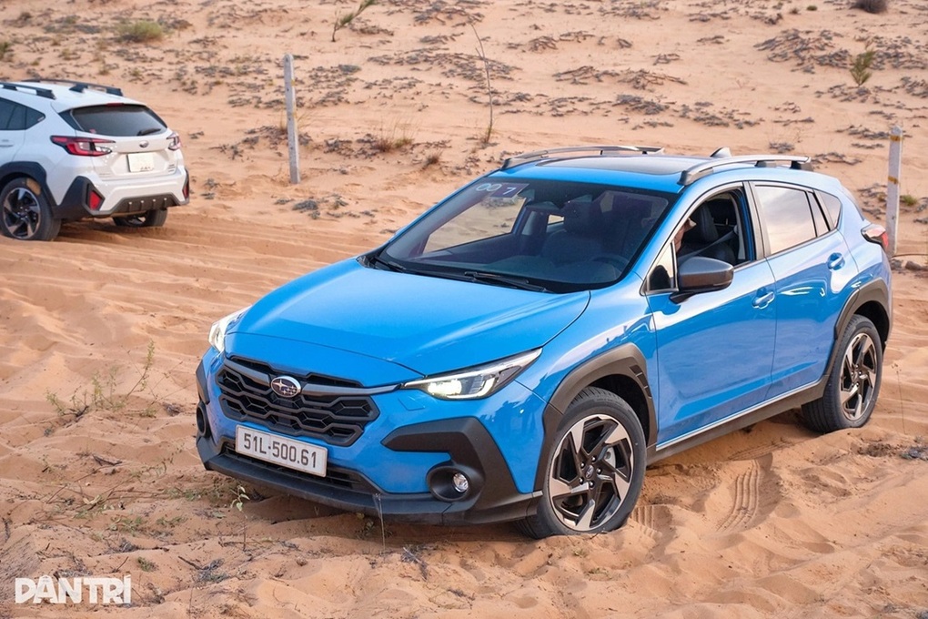 Subaru Crosstrek lần đầu giảm hơn 300 triệu đồng, vẫn đắt ngang xe hạng C - 1