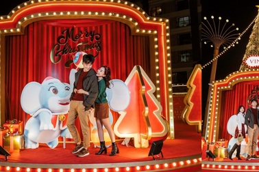 Khám phá thế giới cổ tích nhiệm màu qua không gian Giáng sinh tại Vincom