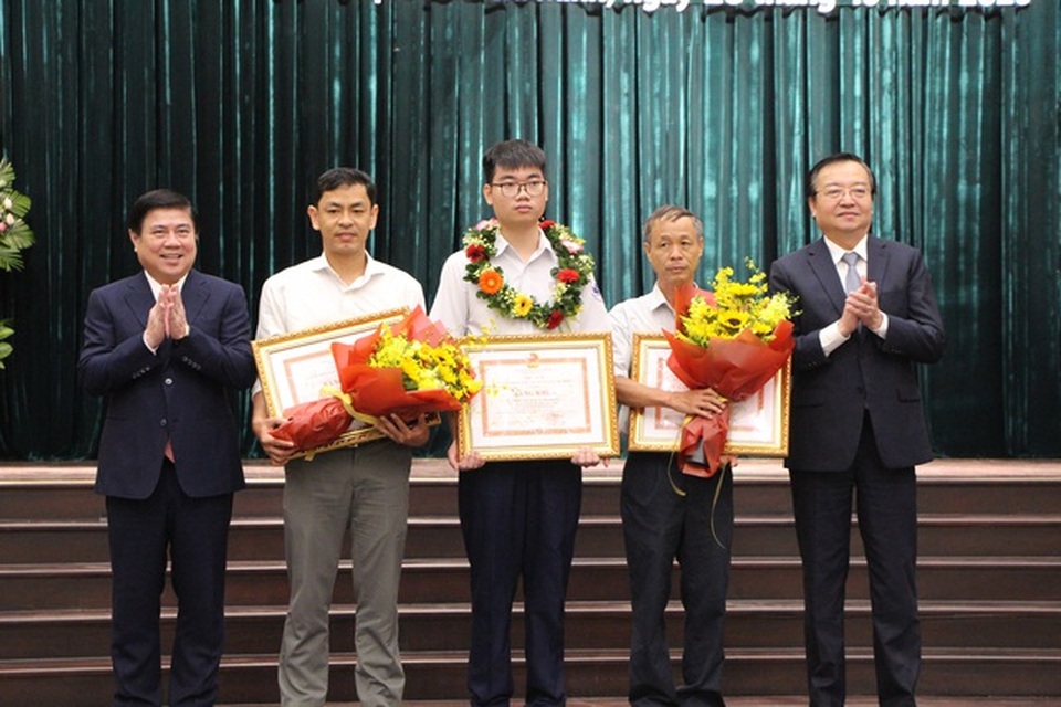 TPHCM: Giáo viên mầm non được hỗ trợ gần 3 triệu đồng/tháng - 1 TPHCM: Giáo viên mầm non được hỗ trợ gần 3 triệu đồng/tháng - 1