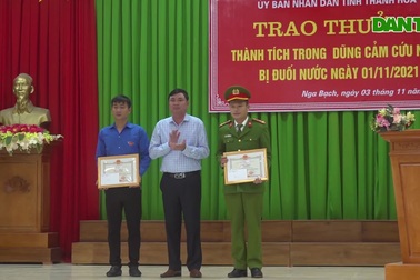Giây phút giằng co với "tử thần" của Thượng úy công an, cứu sống bé gái