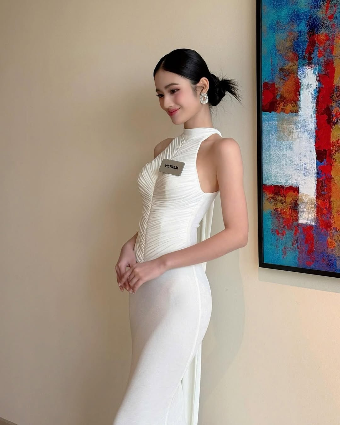 Huynh Tran Y Nhi ទទួលបានពិន្ទុក្នុងការប្រលងបវរកញ្ញាពិភពលោក ដោយសារជំនាញពិសេស - ៤ Huỳnh Trần Ý Nhi ghi điểm ở cuộc thi Hoa hậu Thế giới nhờ kỹ năng đặc biệt - 4