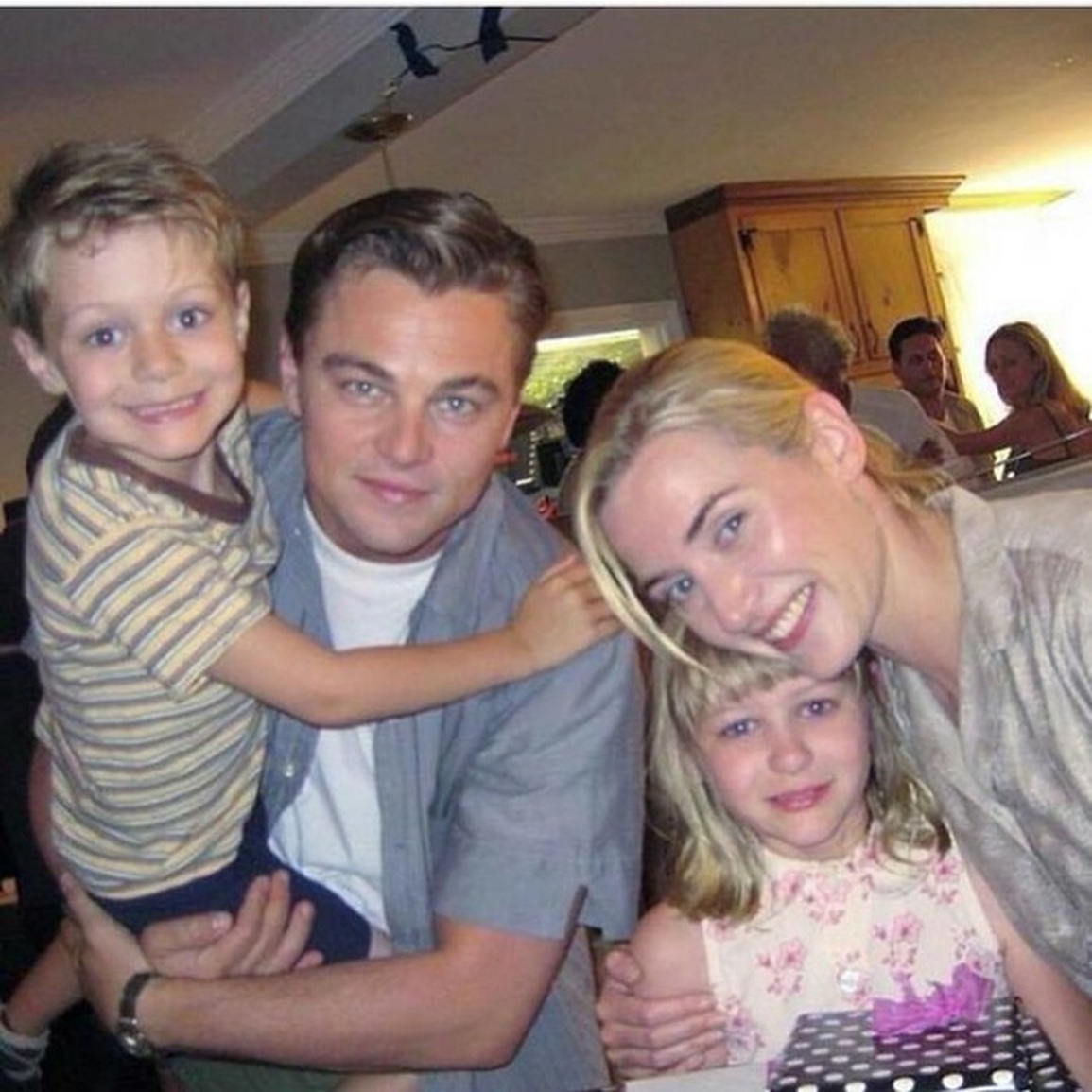 Kate Winslet khóc không nín được khi gặp lại Leonardo DiCaprio - 15 Kate Winslet khóc không nín được khi gặp lại Leonardo DiCaprio - 15