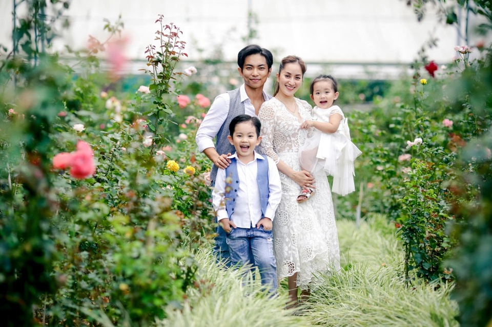 Khánh Thi xúc động kể lại chuyện con gái sinh non - 2 Khánh Thi xúc động kể lại chuyện con gái sinh non - 2
