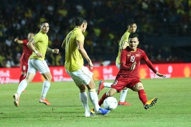 Đội tuyển Việt Nam đấu Thái Lan: HLV Park Hang Seo phải “nhường” V-League