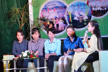 Giao lưu văn nghệ gây quỹ từ thiện giúp sinh viên nghèo vượt khó