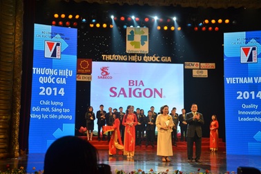 Ánh sắc vàng - Đón vận hội mới