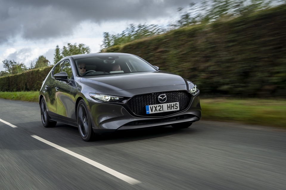 Mazda3 có thêm phiên bản động cơ e-SkyActiv X - 1 Mazda3 có thêm phiên bản động cơ e-SkyActiv X - 1