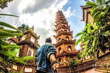 Bộ ảnh tuyệt đẹp của chàng trai "một mình đi khắp Thủ đô"