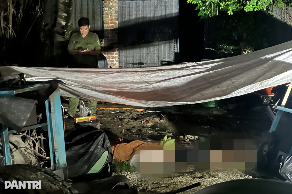 Người đàn ông bị điện giật tử vong khi rửa xe ở TPHCM - 1 Người đàn ông bị điện giật tử vong khi rửa xe ở TPHCM - 1