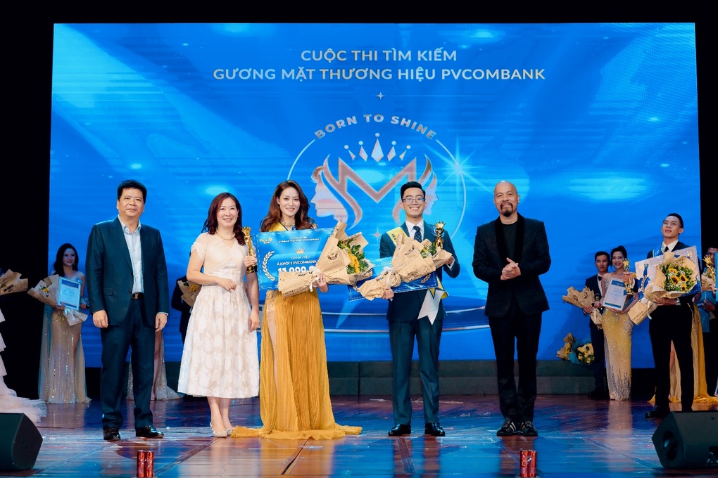 Tỏa sáng vẻ đẹp trí tuệ, tài năng trong chung kết Mr Ms PVcomBank 2023 - 3 Tỏa sáng vẻ đẹp trí tuệ, tài năng trong chung kết Mr Ms PVcomBank 2023 - 3