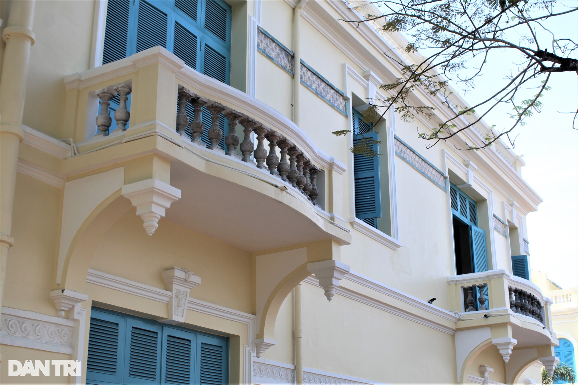 Cận cảnh nhà Công tử Bạc Liêu sau khi thay áo mới - 5 Cận cảnh nhà Công tử Bạc Liêu sau khi thay áo mới - 5