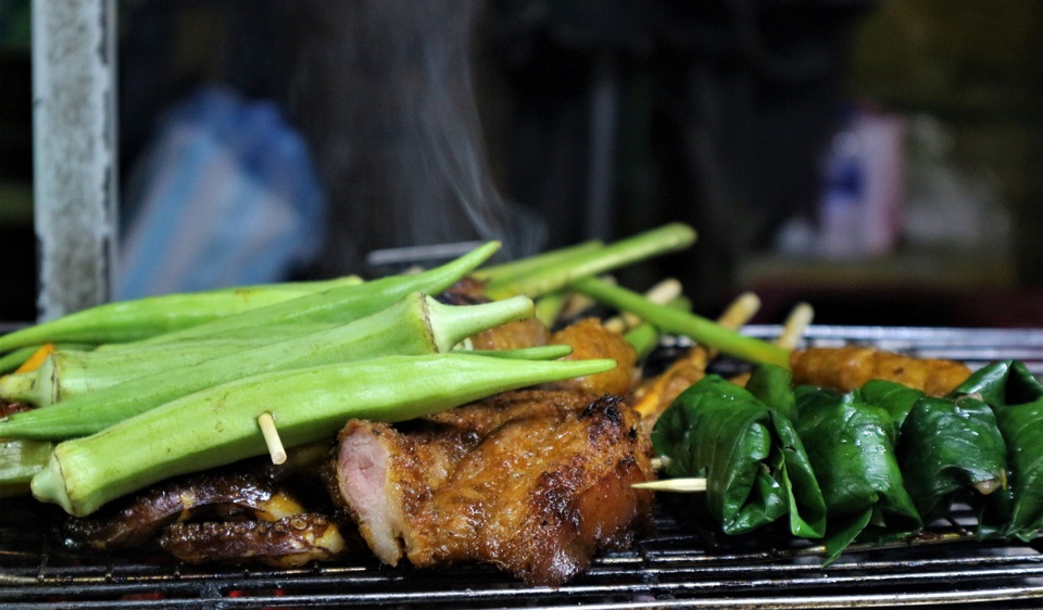 Du khách thích thú trải nghiệm chợ phiên Hội An mừng năm mới 2021 - 6