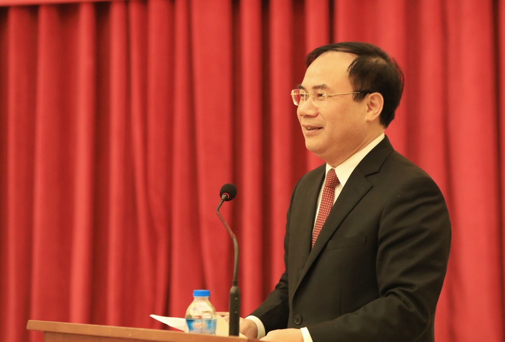 Thứ trưởng Bộ Xây dựng nêu loạt giải pháp gỡ khó thị trường bất động sản - 1 Thứ trưởng Bộ Xây dựng nêu loạt giải pháp gỡ khó thị trường bất động sản - 1