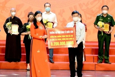 ĐH Kinh tế Quốc dân chi 8 tỷ đồng mua vắc xin cho giảng viên, sinh viên