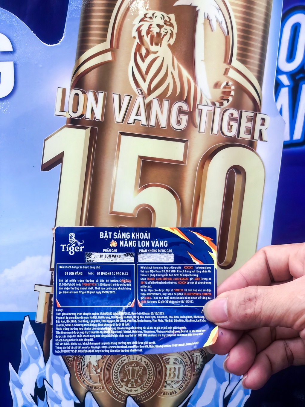 Đi sinh nhật bạn, nam thanh niên bất ngờ trúng cả lon vàng - 3