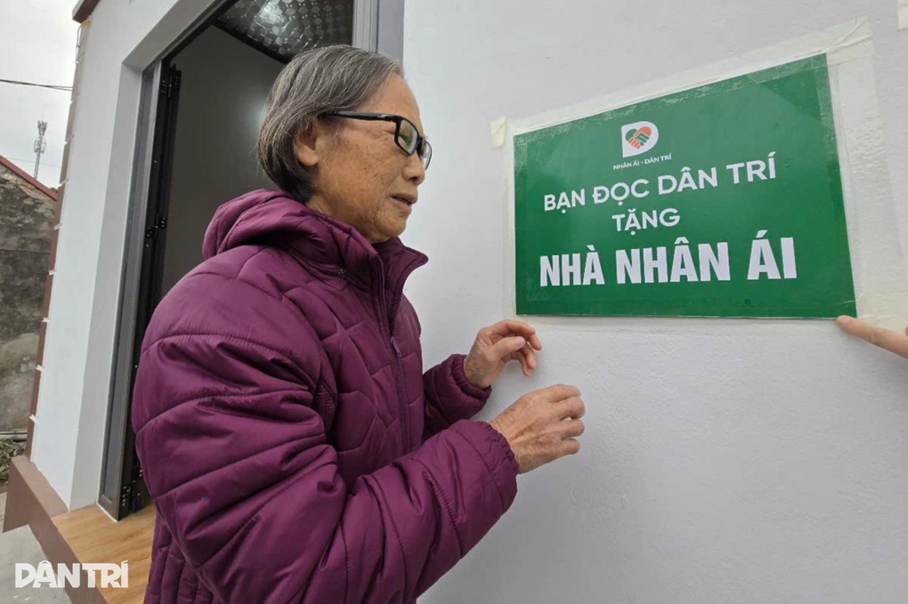 Khánh thành nhà Nhân ái dành tặng bà lão cô độc, mù lòa tại Bắc Giang - 5 Khánh thành nhà Nhân ái dành tặng bà lão cô độc, mù lòa tại Bắc Giang - 5