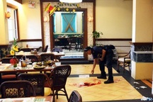 Tổng lãnh sự Trung Quốc bị bắn xuyên cổ, thoát chết trong gang tấc